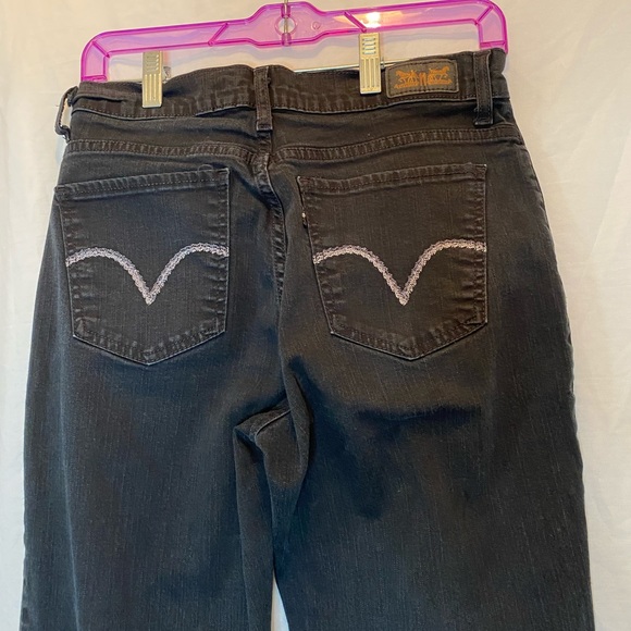 Levi’s Perfectly Slimming 512 Bootcut Black Jeans - Picture 7 of 12